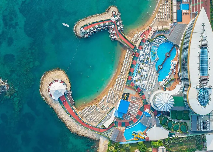 Granada Luxury Okurcalar Otel